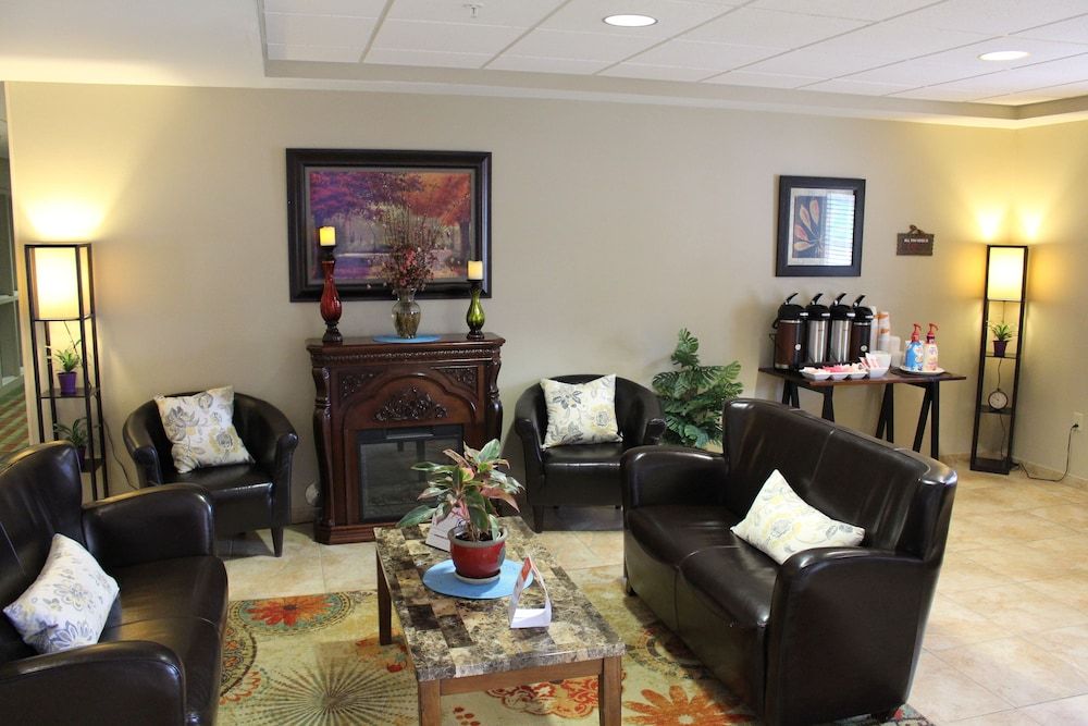 Suburban Studios Triadelphia - Wheeling at The Highlands 2