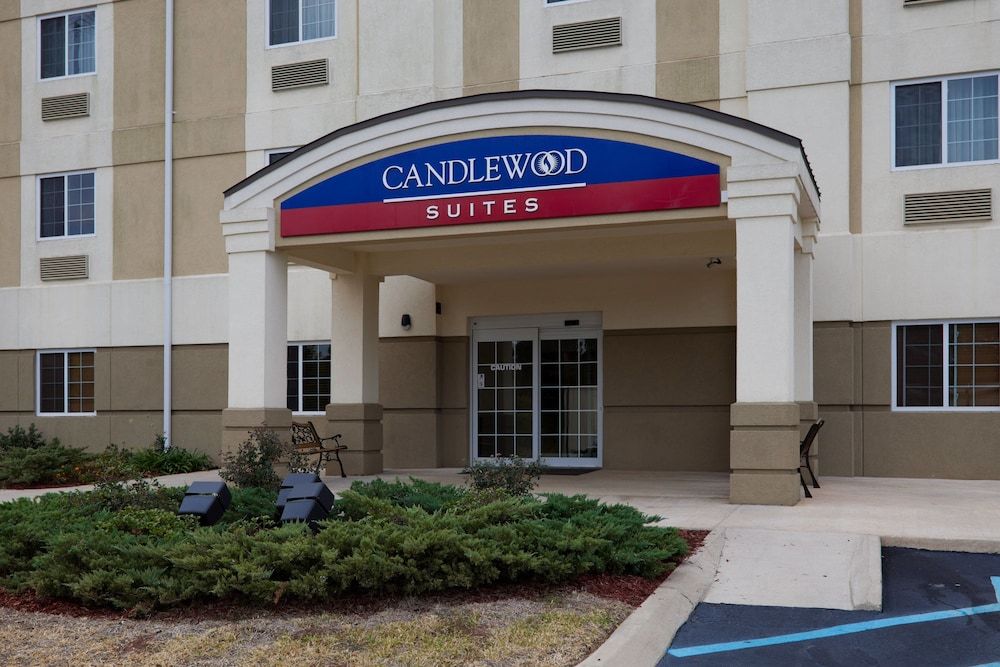 Candlewood Suites Pearl by IHG 2 étoiles à Pearl