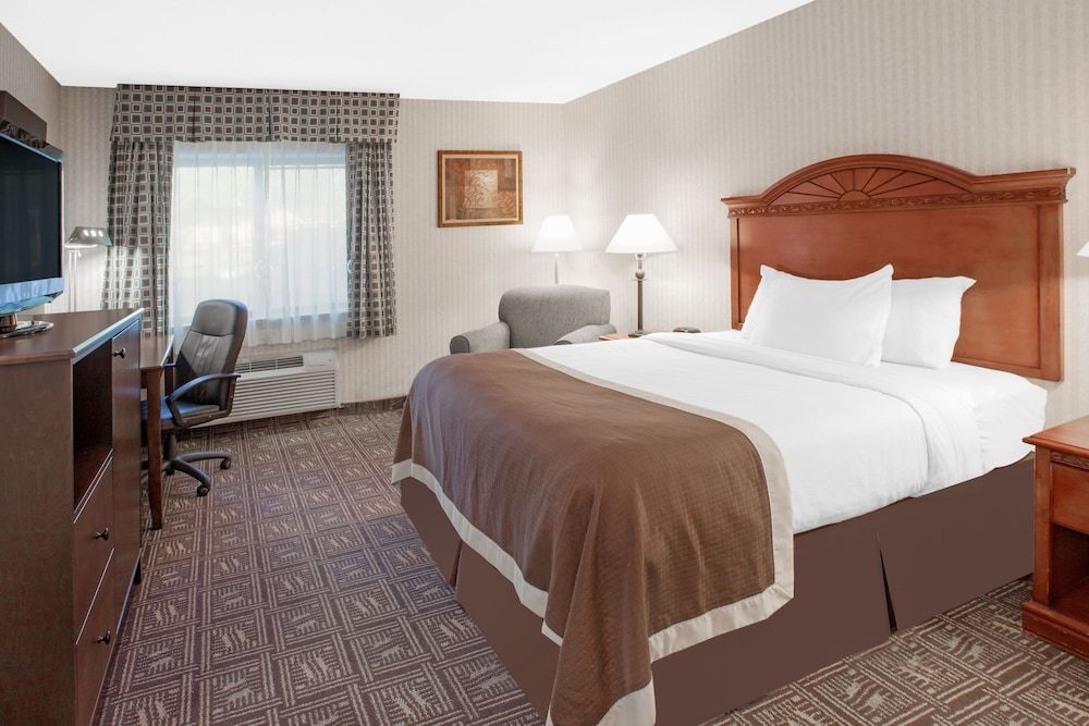 Baymont by Wyndham Jackson 3