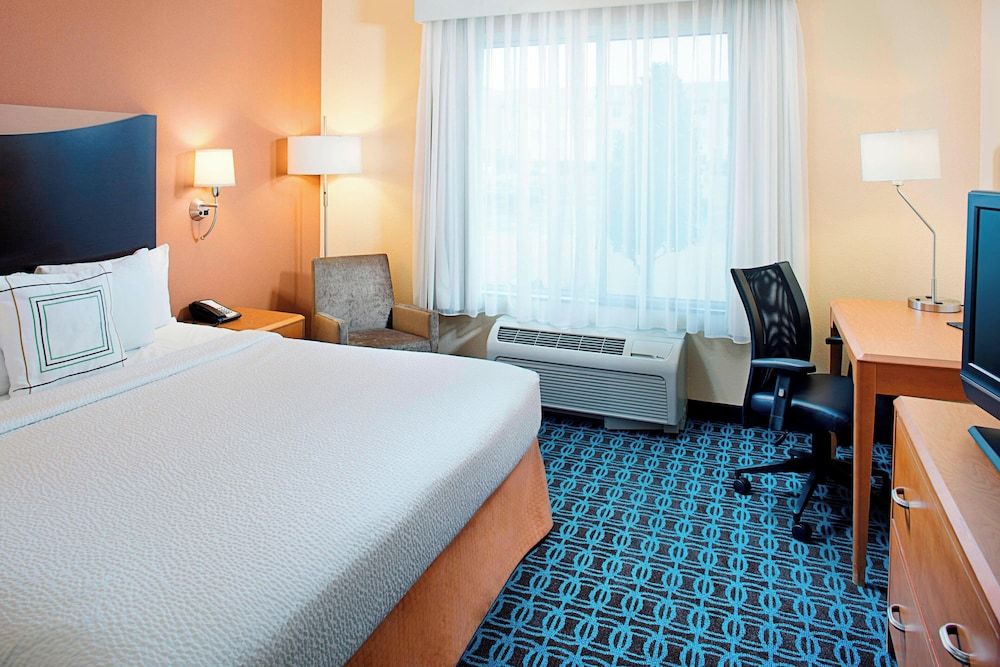 Fairfield Inn & Suites Jonesboro 2