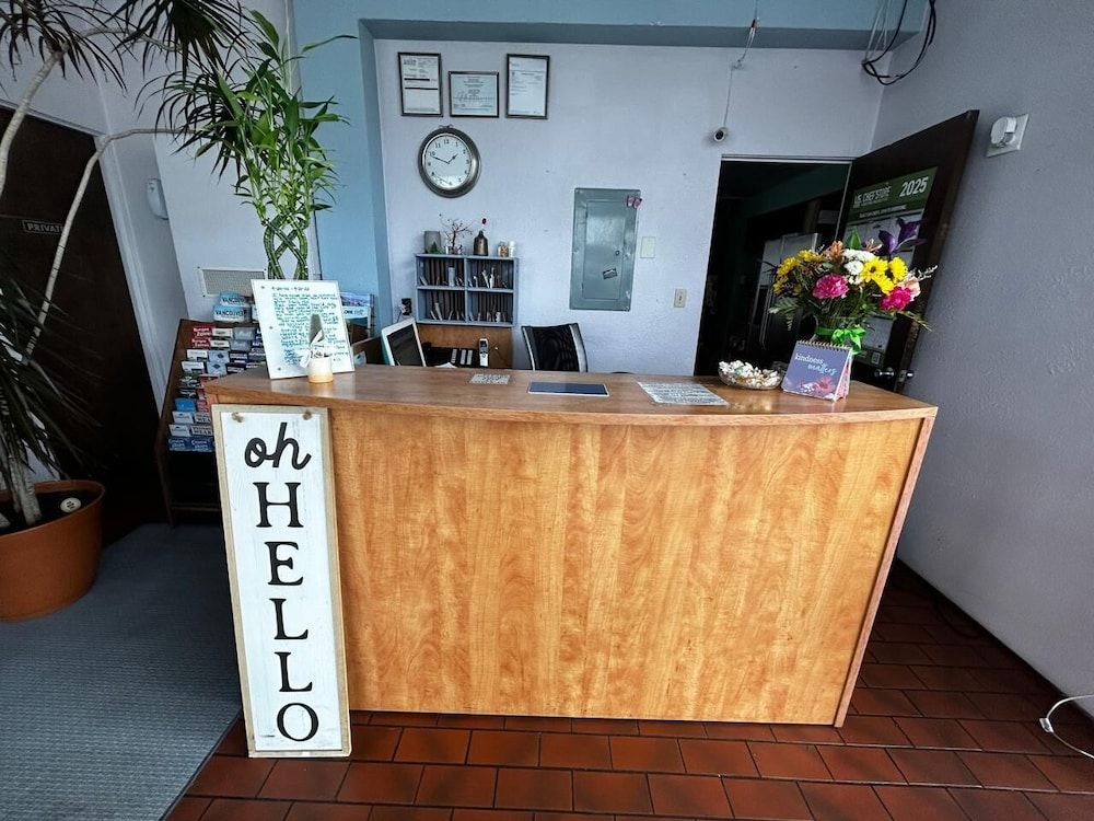 Travelers Inn by OYO Longview Kelso 2