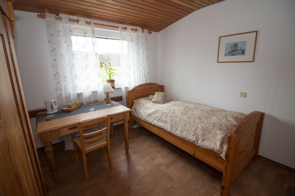 Landhaus vor Burg Eltz 3