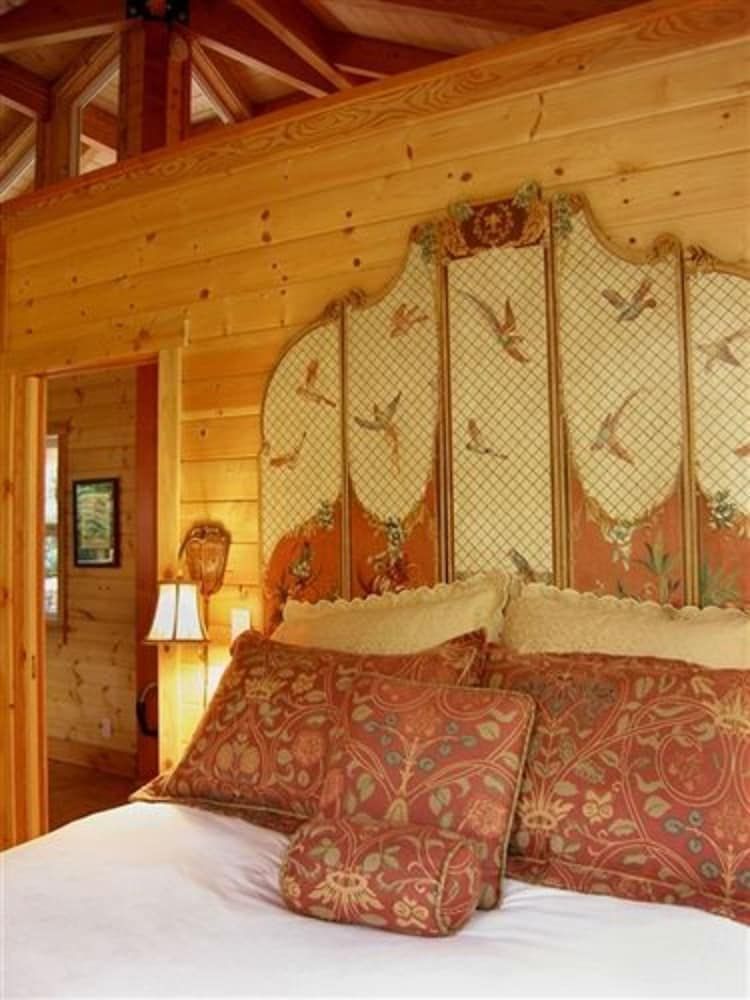 Volcano Mist Cottage 3