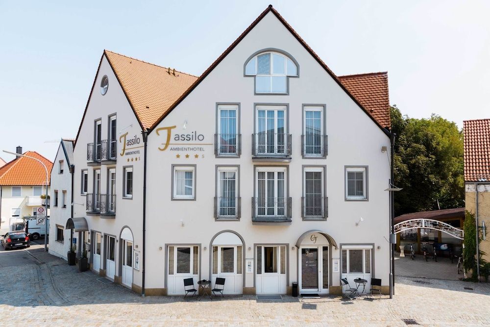 Ambient Hotel Tassilo 3 estrelas em Dingolfing