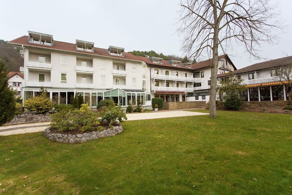 Hotel Kurparkblick -1 estrelas em Bad Bergzabern