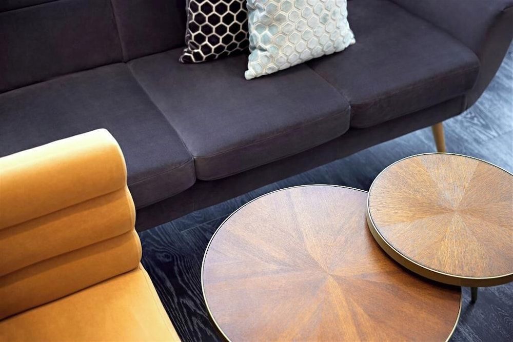 Lindner Nurburgring Motorsport, part JdV by Hyatt 3