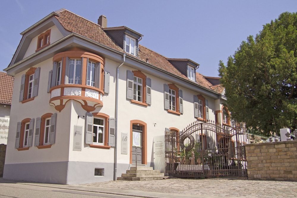 Gästehäuser Villa Delange -1 estrelas em Landau in der Pfalz