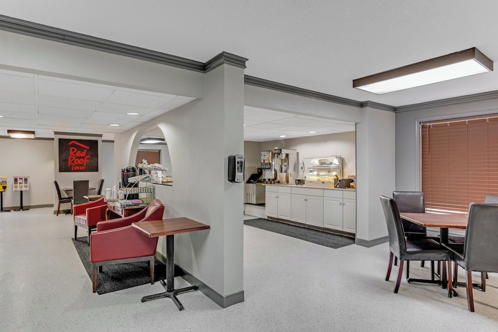 Red Roof Inn Kingsport 2