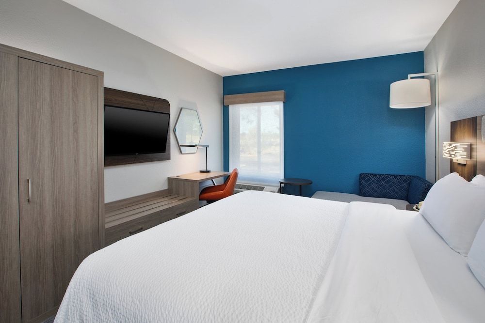 Holiday Inn Express Silver City 3