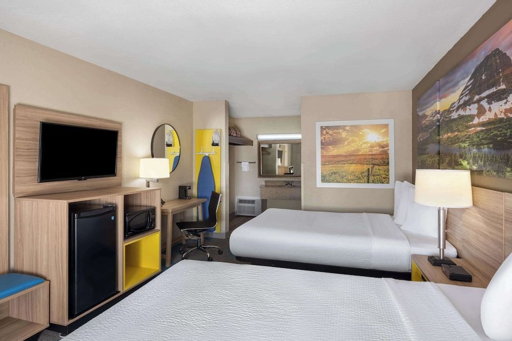 Days Inn by Wyndham Klamath Falls 3