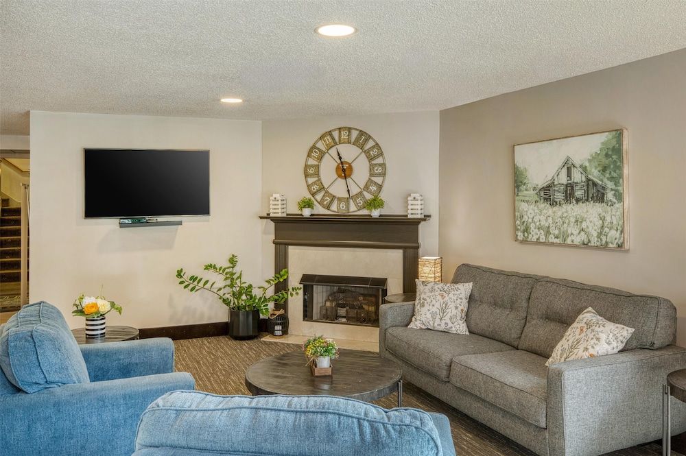 SureStay Plus Hotel by Best Western Elizabethtown 3