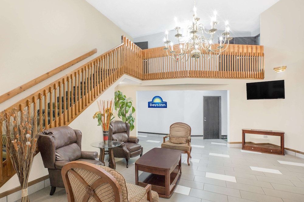 Days Inn by Wyndham York 2