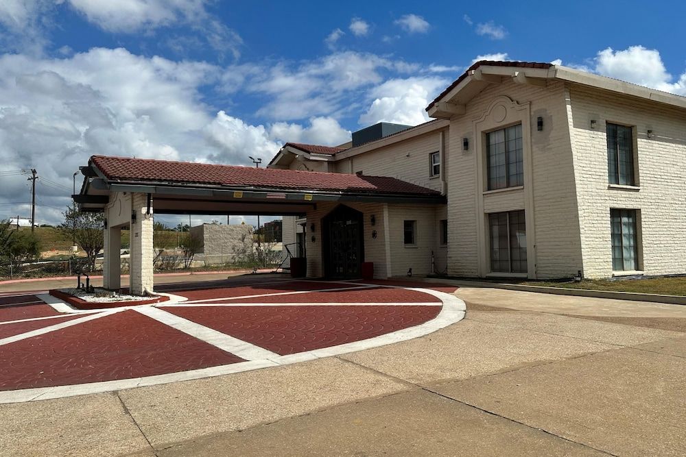 Baymont by Wyndham Nacogdoches Near University 2 étoiles à Nacogdoches