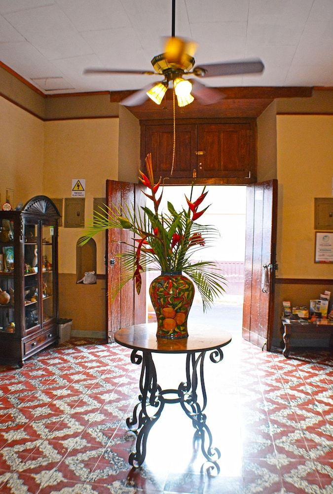 Hotel Los Balcones Leon 3