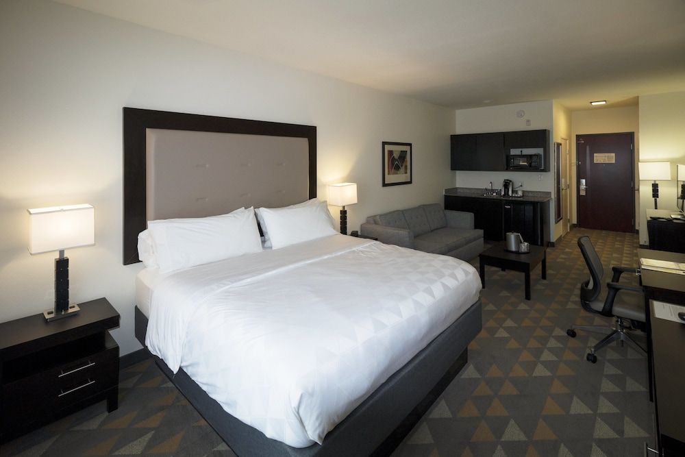 Holiday Inn Hammond by IHG 2