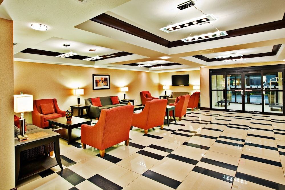 Holiday Inn Express Hotel & Suites Crawfordsville by IHG 2