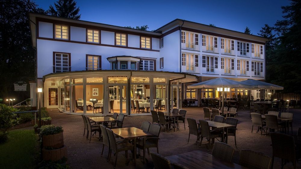 Hotel Waldhalle 4 estrelas em Mölln