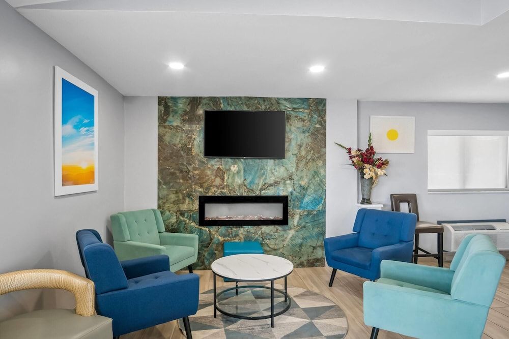 Days Inn by Wyndham Renfro Valley Mount Vernon 2