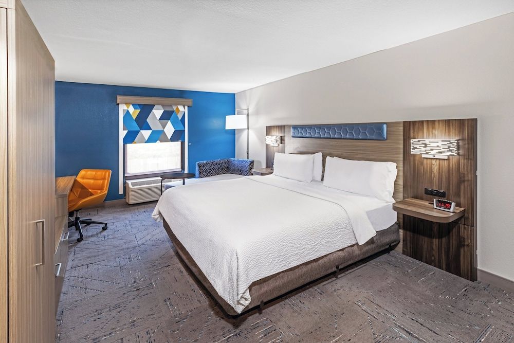 Holiday Inn Express Breaux Bridge 3