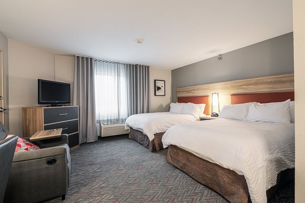 Candlewood Suites Merrillville by IHG 3