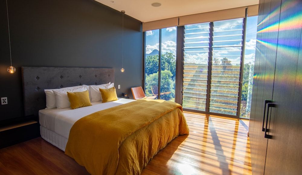 Glass On Glasshouse 2