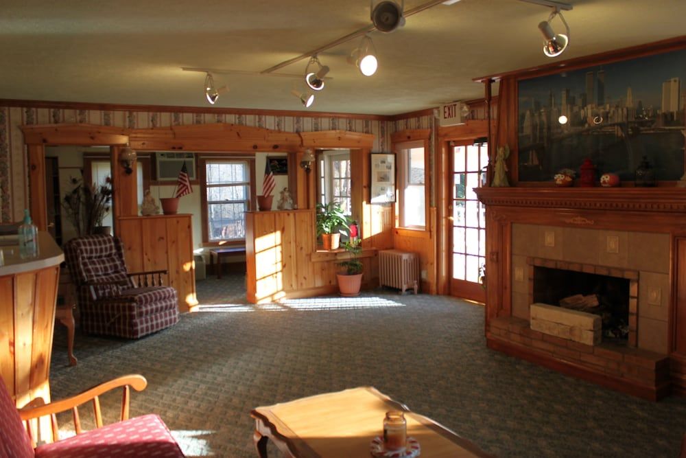 Four Winds Country Motel 2