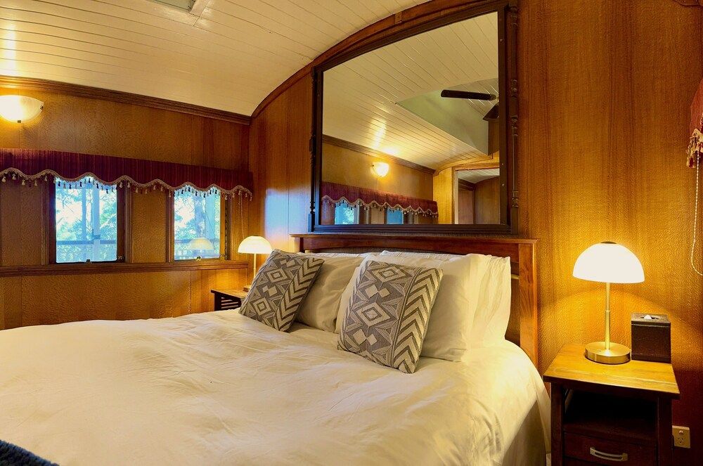 Heaven in the Hills 3