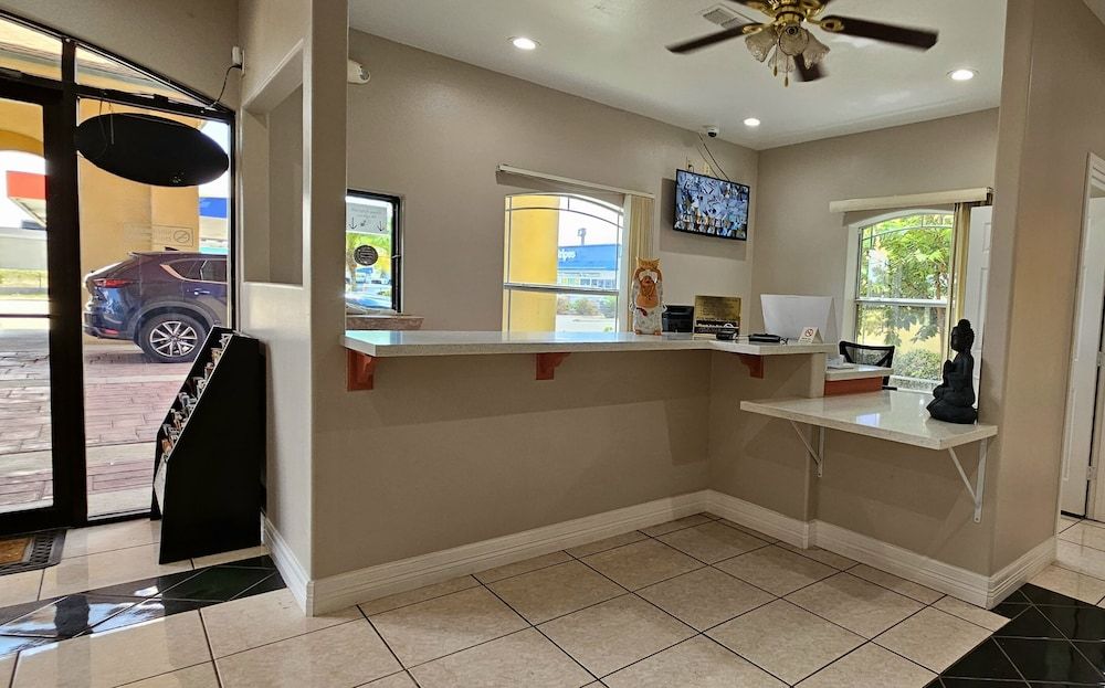 Texas Inn and Suites RGV 2