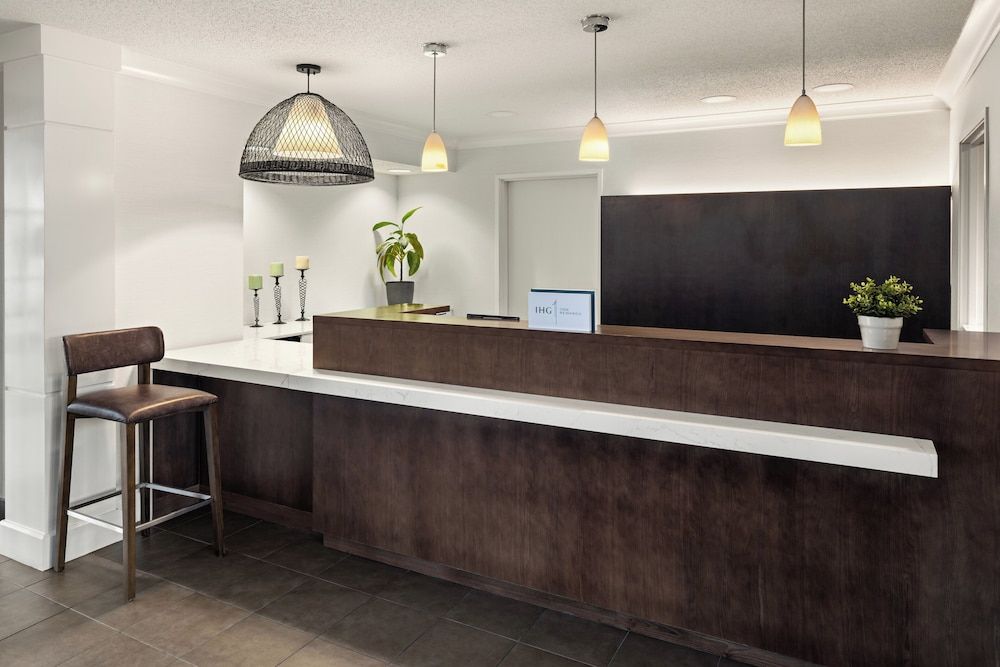 Staybridge Suites Mpls-Maple Grove/Arbor Lakes 2