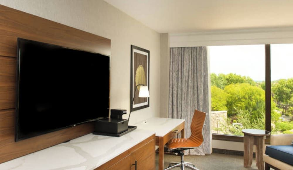 Horseshoe Bay Resort 3