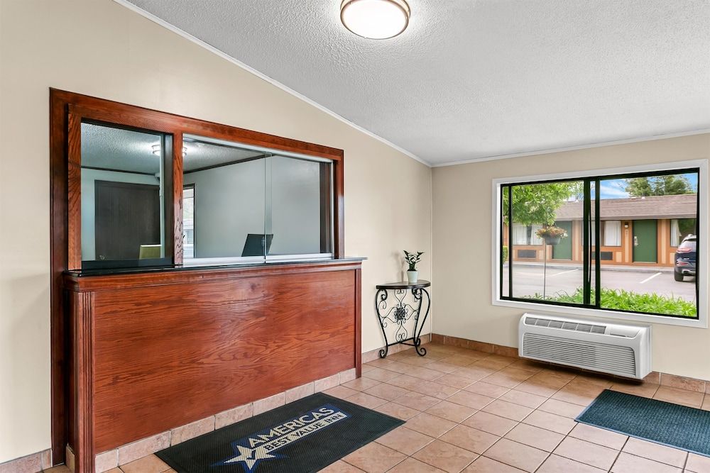 Americas Best Value Inn Martinsburg 2