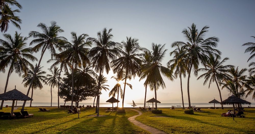 Neptune Paradise Beach Resort & Spa 4 estrelas em Galu