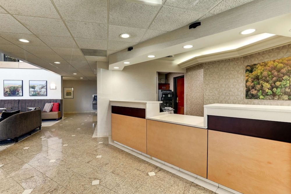 Drury Inn & Suites Marion 3