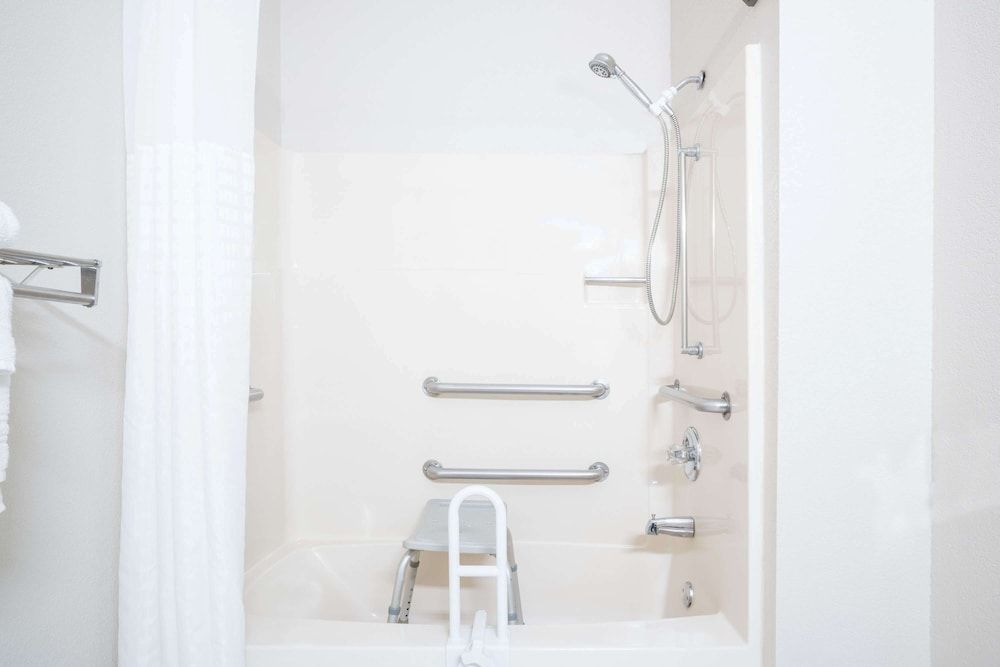 Days Inn by Wyndham Mankato 3