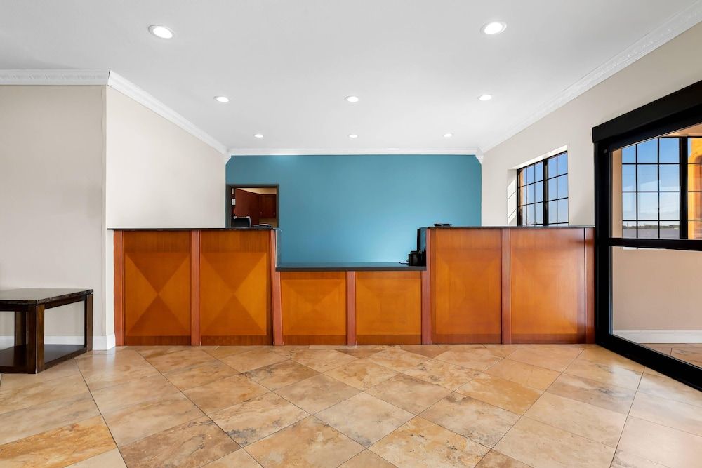 Quality Inn & Suites McAlester on Hwy 69 3