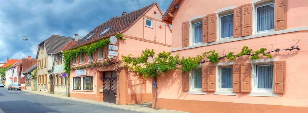 Hotel-Pension Altes Weinhaus -1 estrelas em Neustadt an der Weinstraße