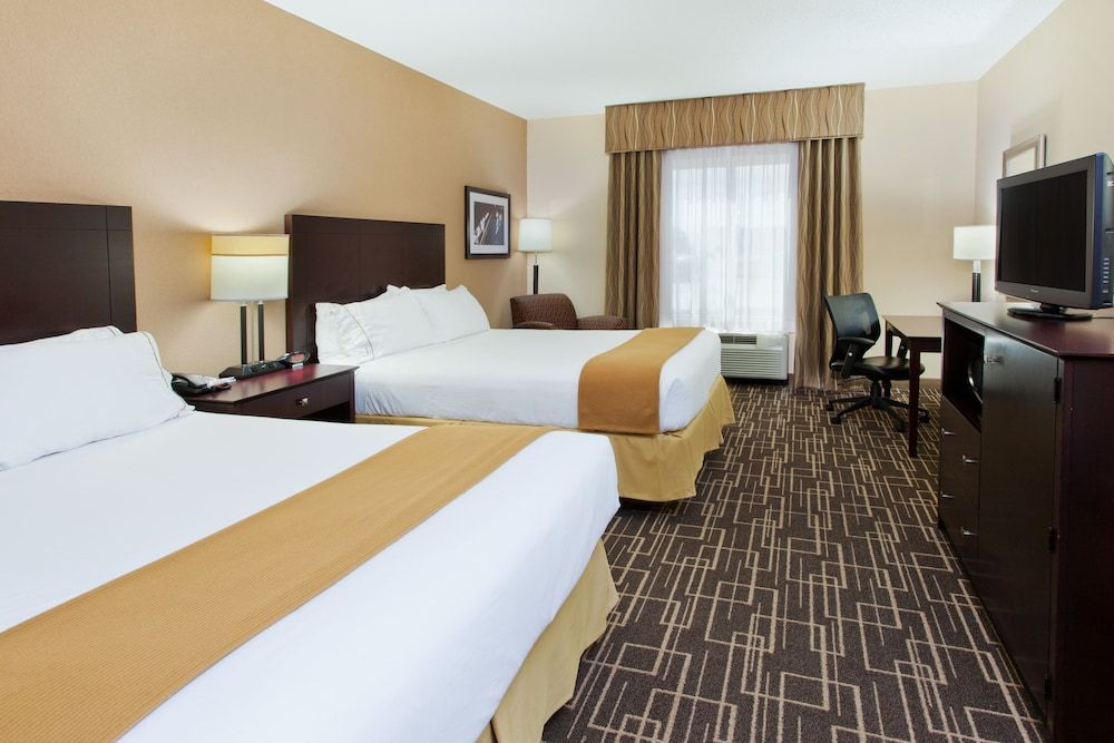 Holiday Inn Express Hotel & Suites Jackson NE by IHG 2