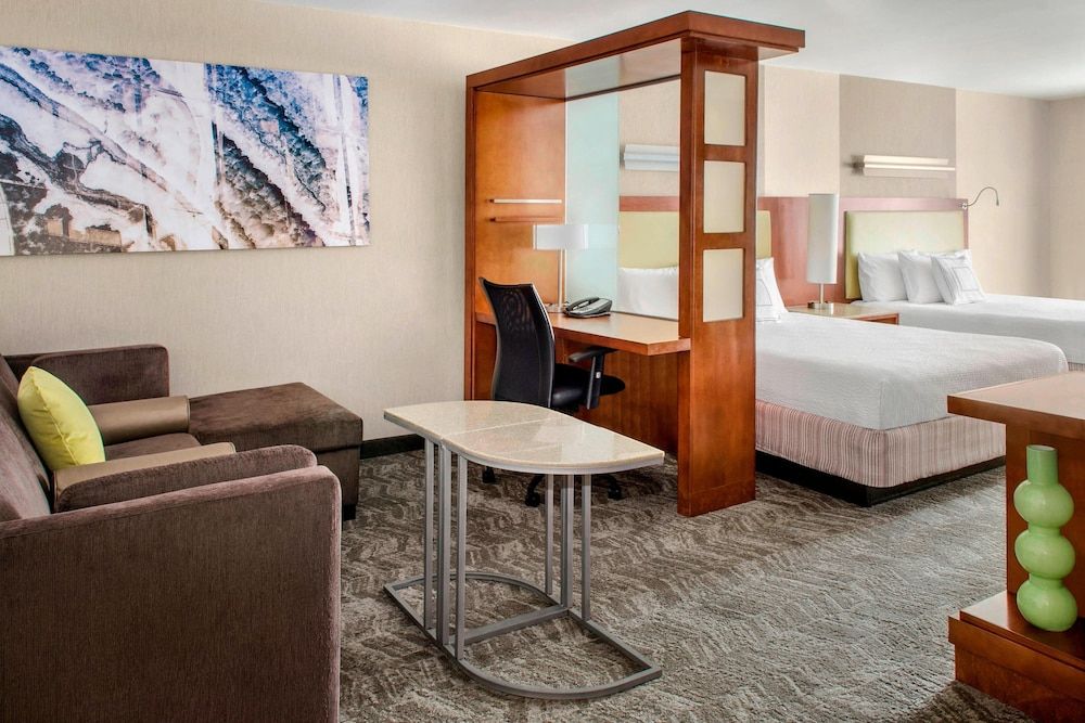 SpringHill Suites by Marriott Long Island Brookhaven 3