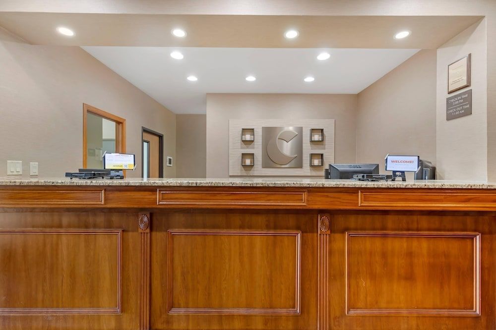 Comfort Inn & Suites East Moline near I-80 3