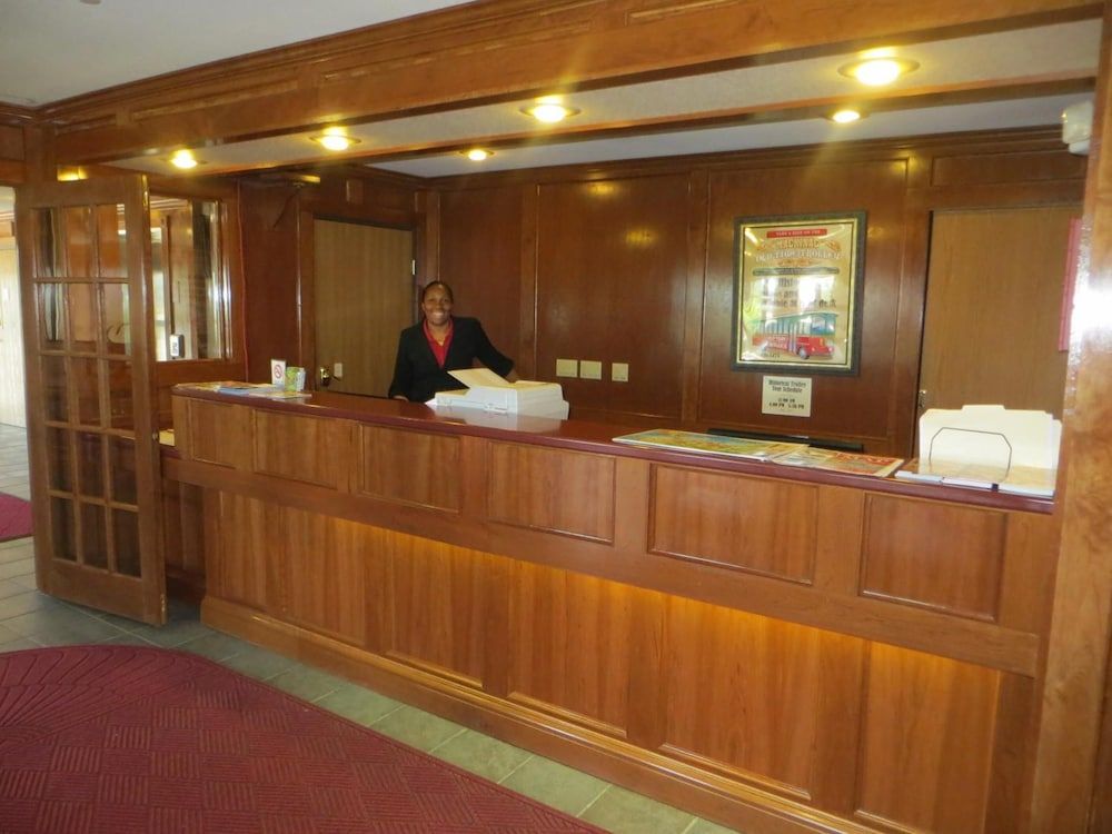 Bayside Hotel of Mackinac 3