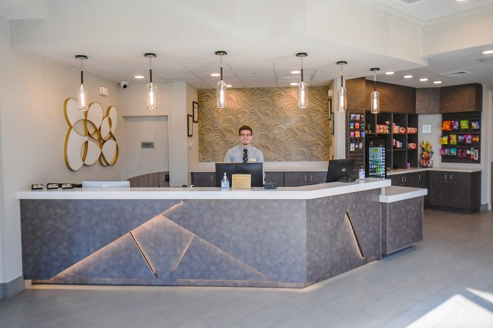 Euro Suites Hotel 3