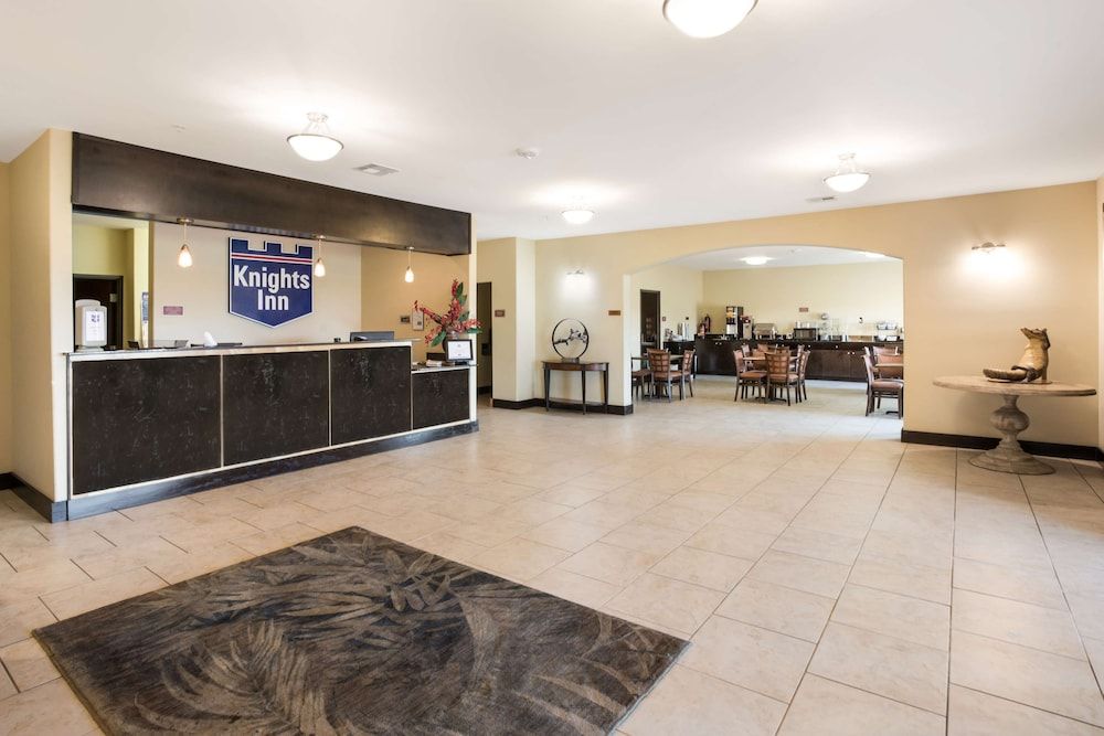 Knights Inn Bunkie 2