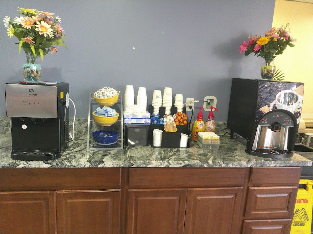 Red Roof Inn Hampton Coliseum 2 étoiles à Hampton