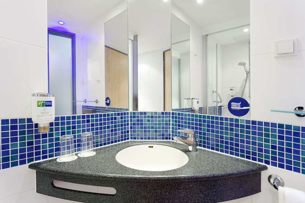 Holiday Inn Express Nuernberg-Schwabach 2