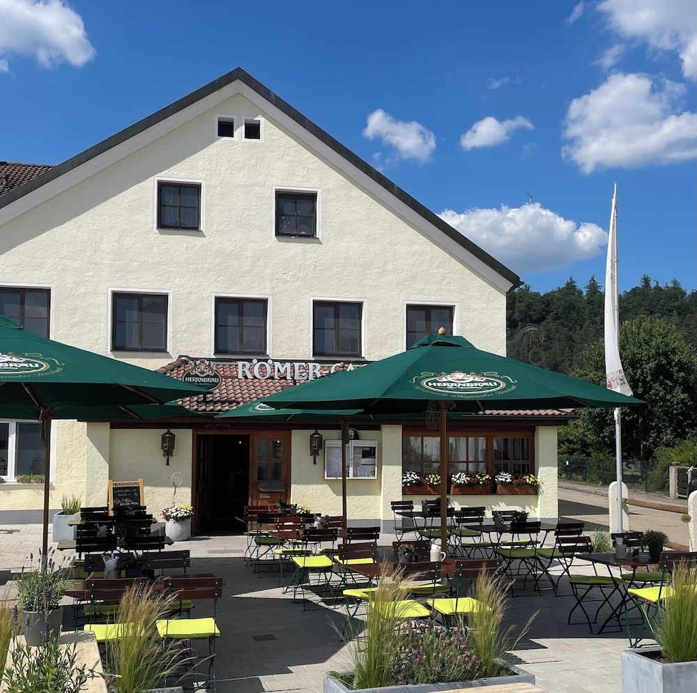 Gasthof RÔøΩmer-Castell 3 estrelas em Böhming