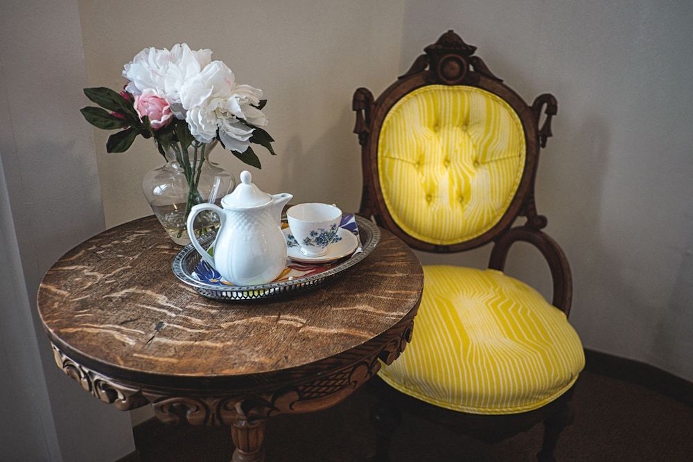 Smugglers Cove Inn 3