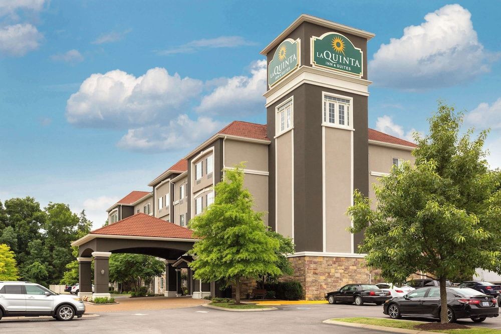 La Quinta Inn & Suites by Wyndham Smyrna TN - Nashville 3 estrelas em Smyrna