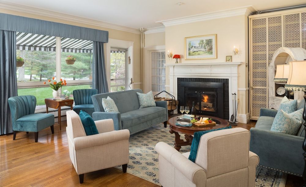 The Four Chimneys Inn 2