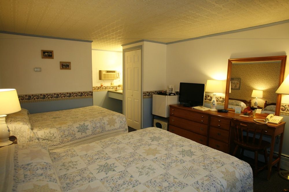 Bennington Motor Inn 2