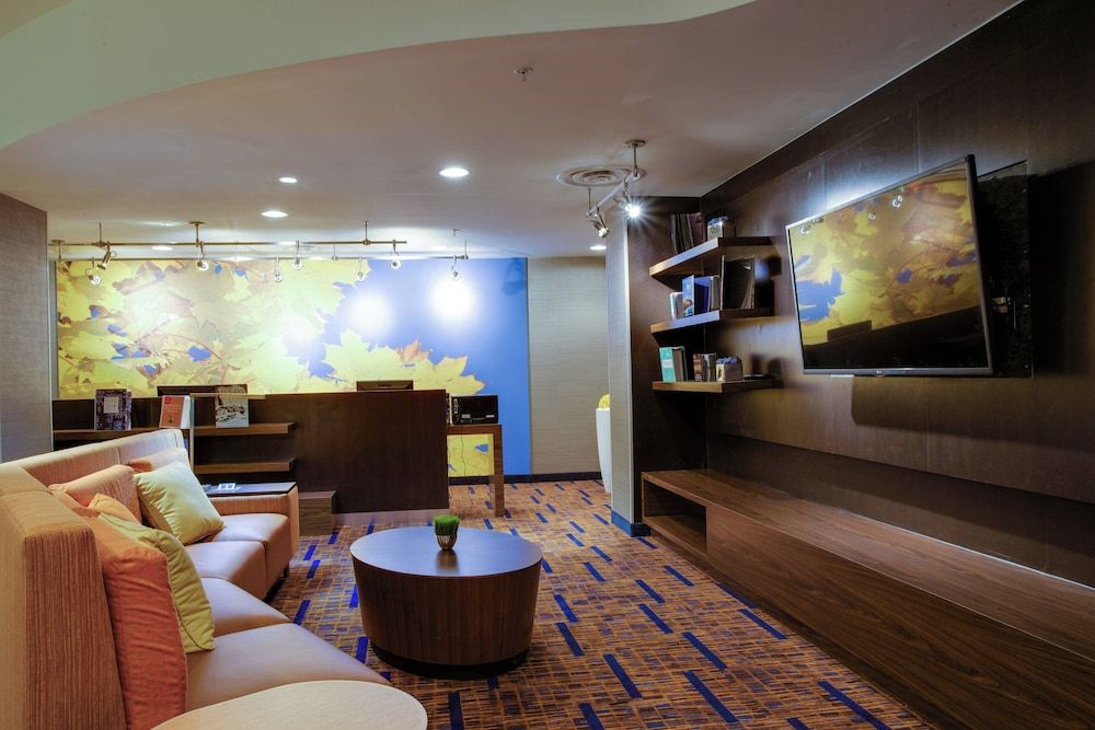 Courtyard by Marriott Republic Aprt Long Island/Farmingdale 2